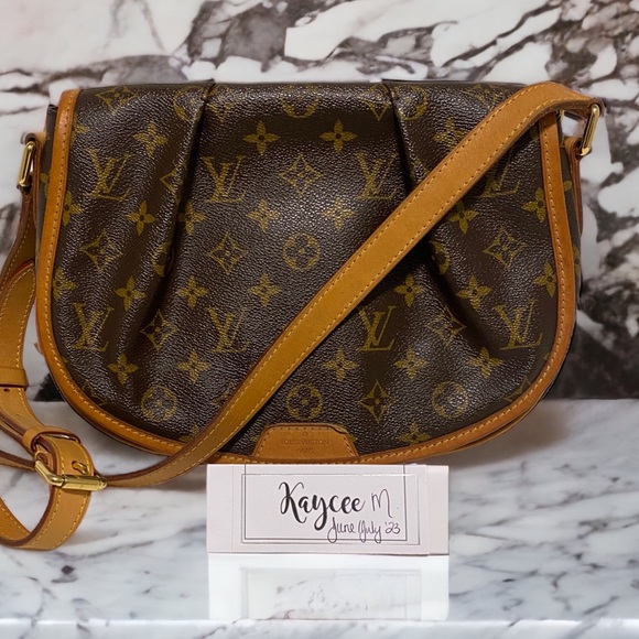 Louis Vuitton Handbags - (SOLD❗️) Authentic Louis Vuitton Menilmontant PM